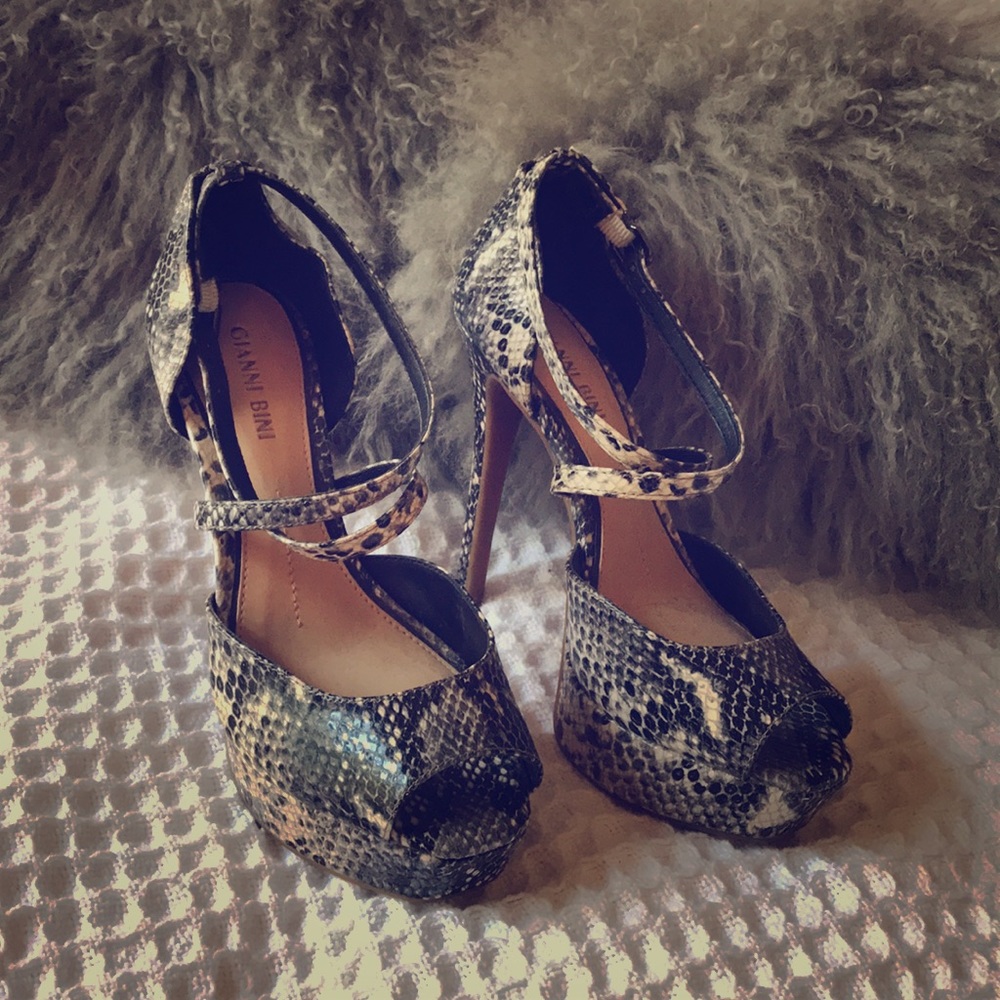 Gianni Bini Heels